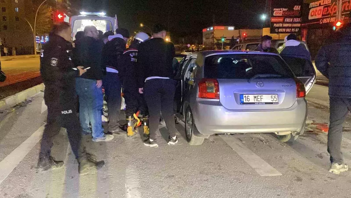 Çorum'da trafik kazasında sürücü ağır şekilde yaralandı.