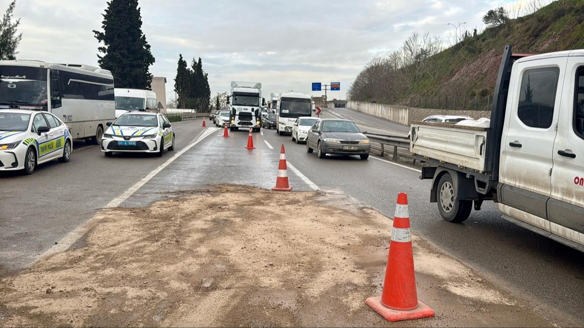 Kocaeli'de ardışık trafik kazası: Yaralılar mevcut