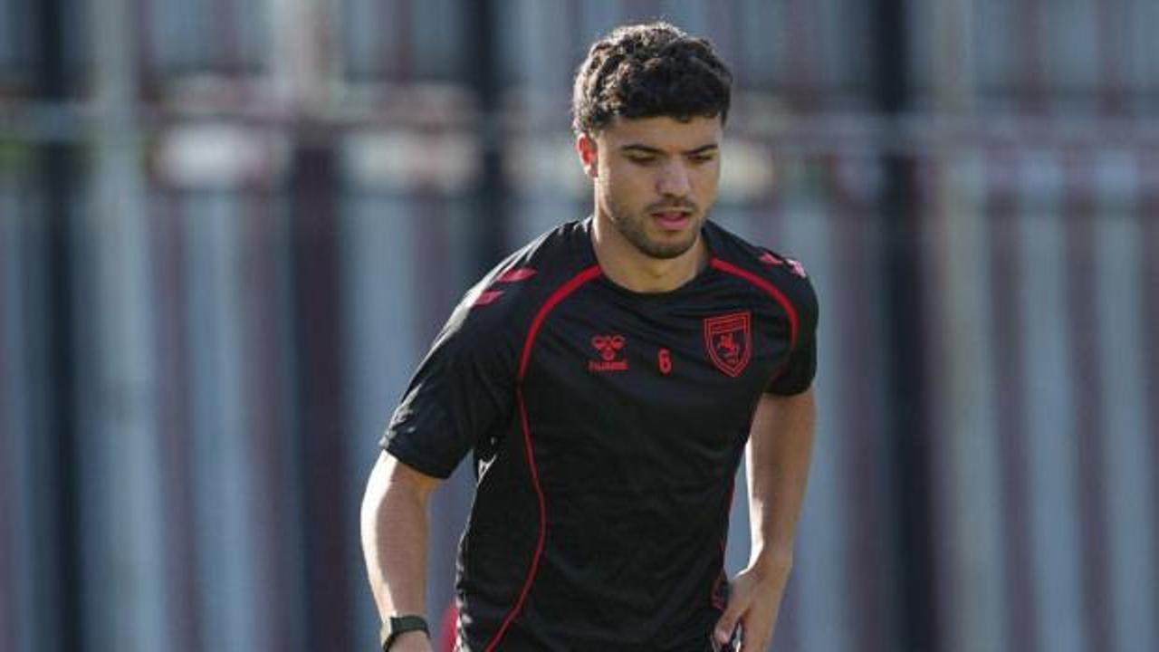 Samsunspor oyuncusu Eyüp Aydın trafik kazası geçirdi.