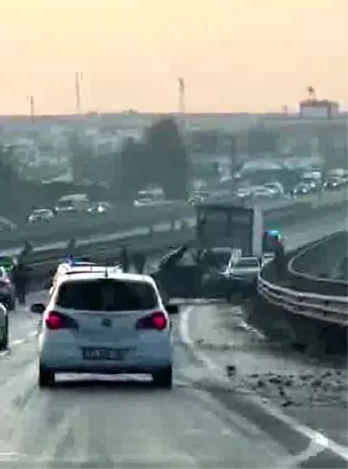 Diyarbakır'da ardışık trafik kazası: 5 yaralı
