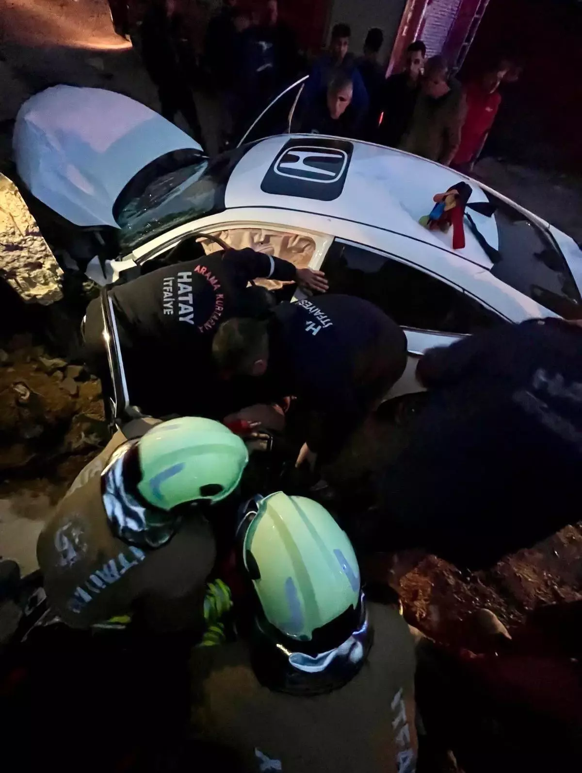 Defne'de meydana gelen trafik kazasında 2 kişi yaralandı.