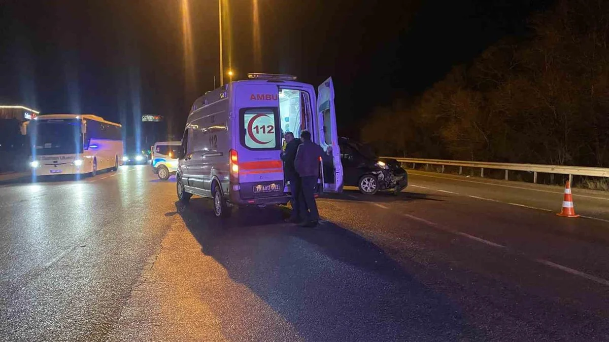 Çorum'da Trafik Kazasında 5 Kişi Yaralı oldu