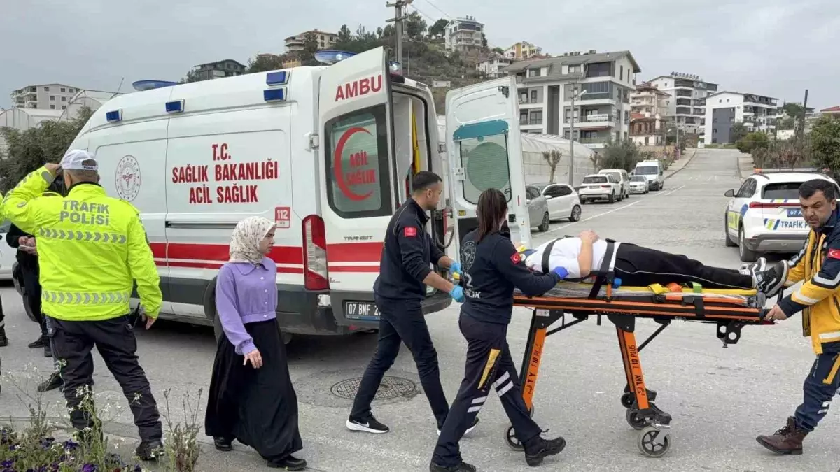 Gazipaşa'da trafik kazası: Bir kişi yaralandı.