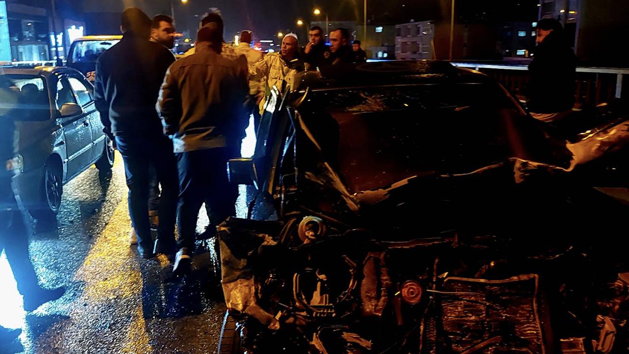 Samsun'da zincirleme kaza: 8 araç karıştı.