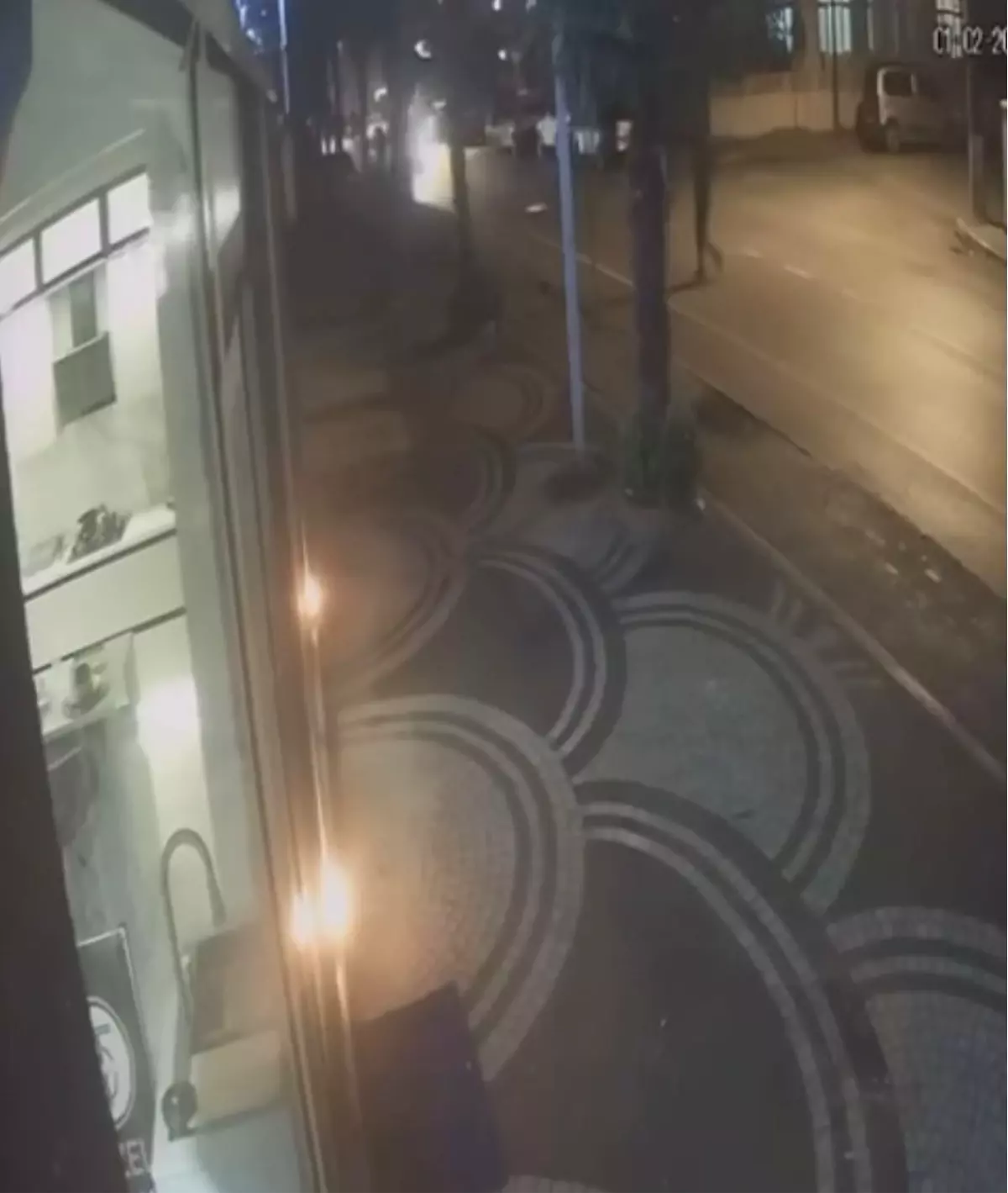 Gönen'de korkunç trafik kazasında bir kişi hayatını kaybetti.