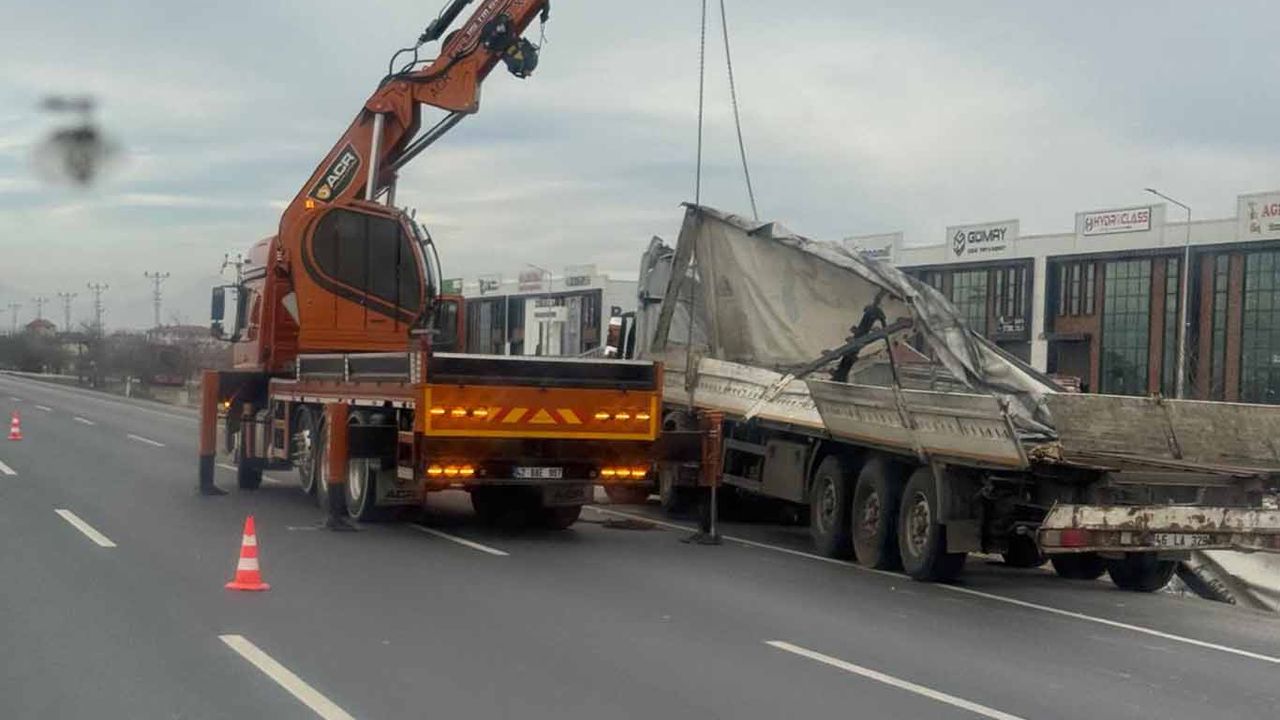 Konya Karatay’da tır kazası: 2 yaralı