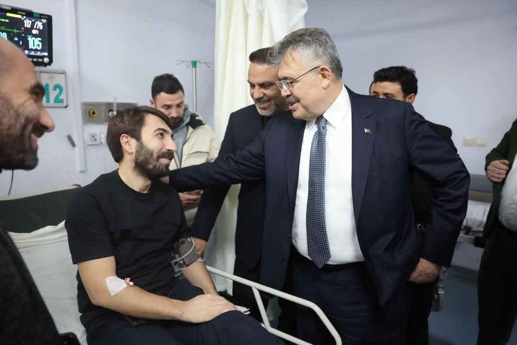 Gebze’de Gazeteci Zeynel Oğuz Trafik Kazası Geçirdi!