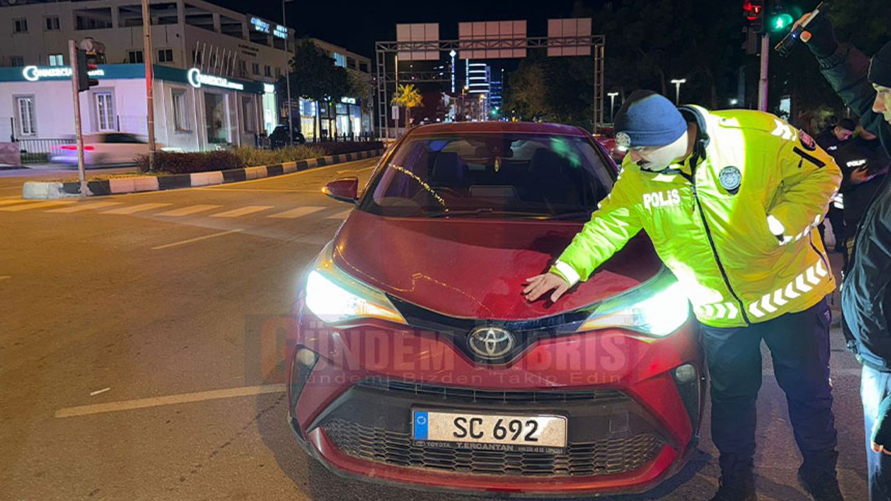 Girne’de yaya geçidinde kaza: 22 yaşındaki yaya ağır yaralandı - Gündem Kıbrıs Gazetesi