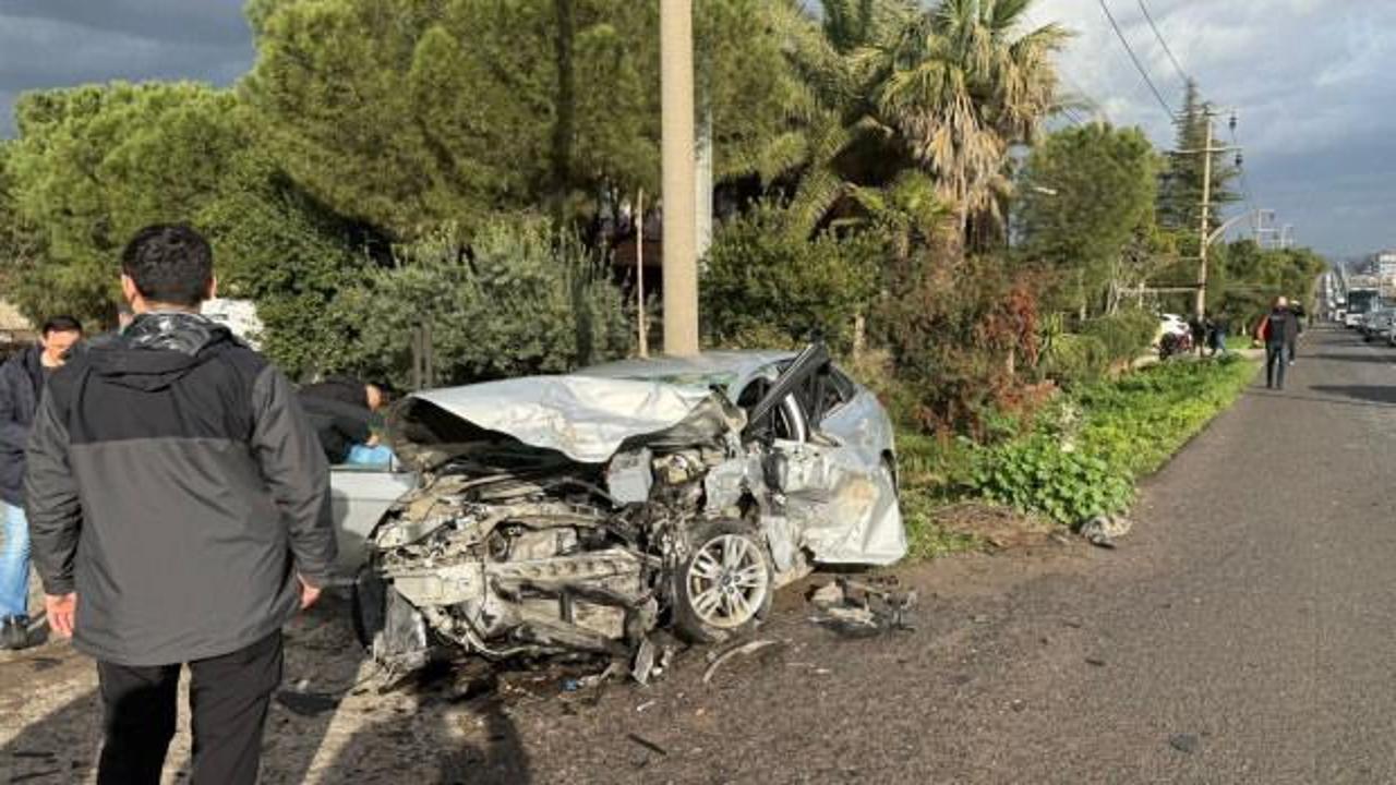 Manisa'da feci kaza: Karşı şeride geçen araç dehşet saçtı