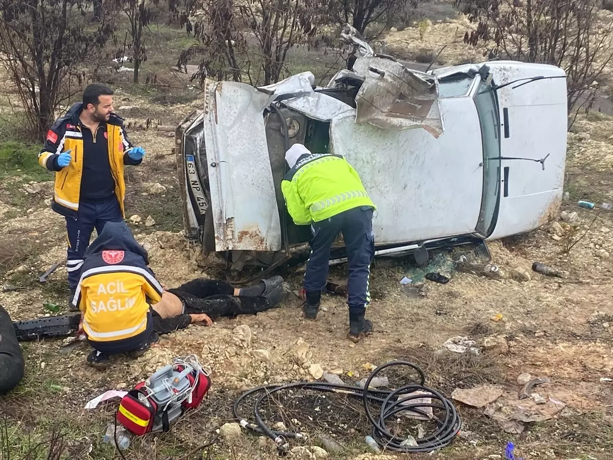 Nizip'te Trafik Kazası: 1 Ölü, 1 Yaralı
