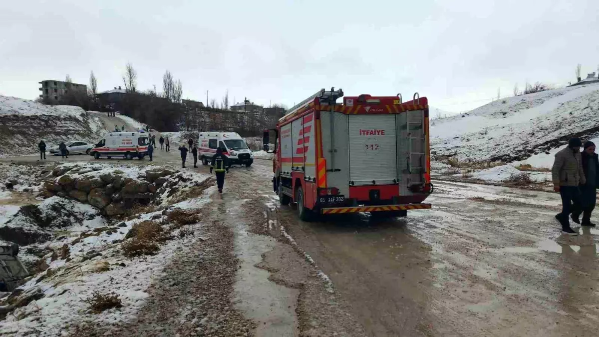 Van'da Trafik Kazası: 3 Yaralı