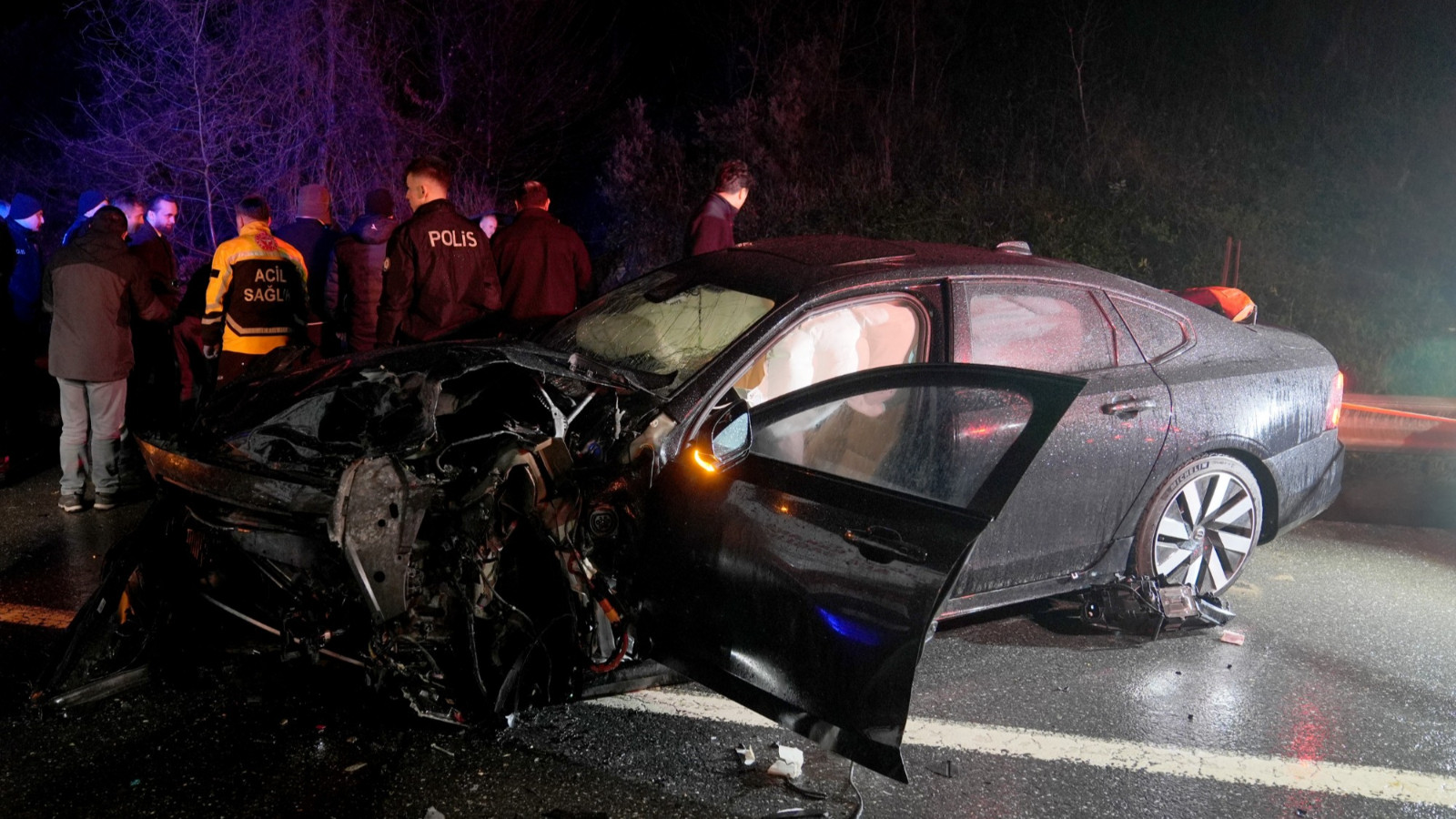 Beykoz'da feci kaza! Ölü ve yaralılar var