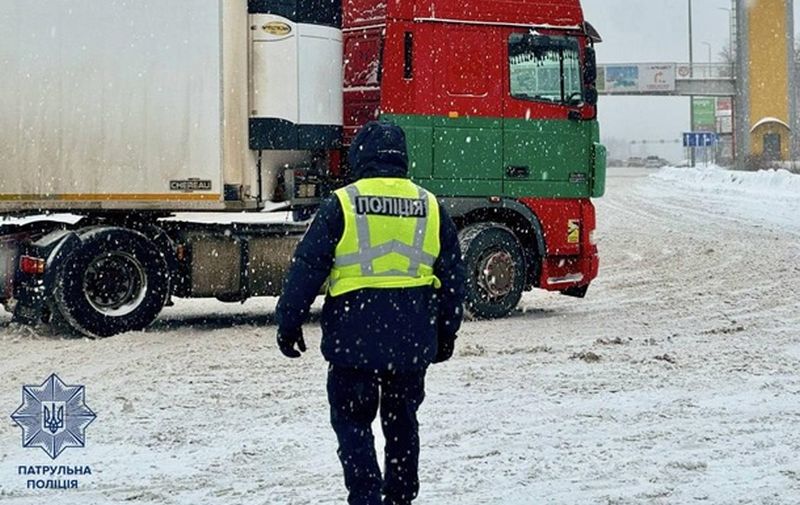 Ukrayna’da kar ve buzlanma alarmı: Gün başından bu yana 785 trafik kazası | Ukrhaber