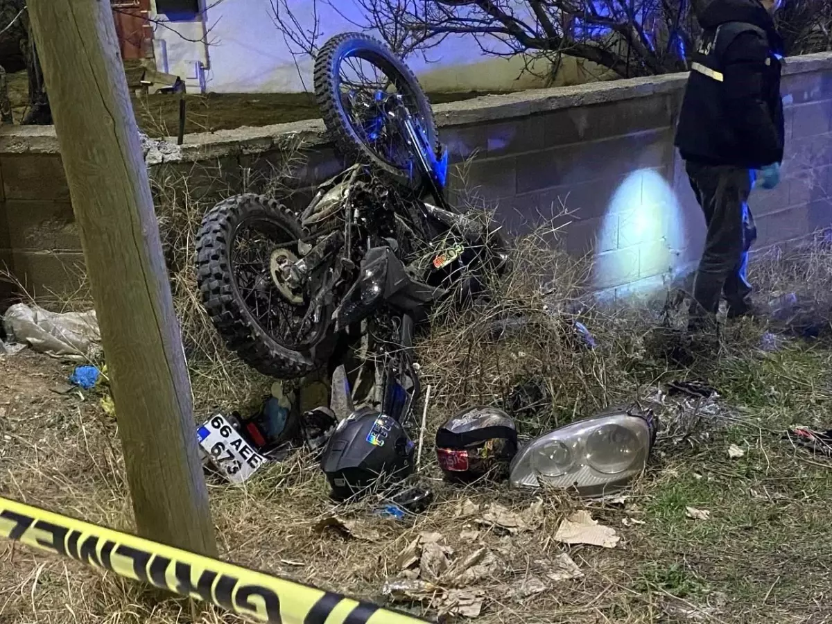 Yozgat'ta Trafik Kazası: 1 Ölü, 2 Yaralı