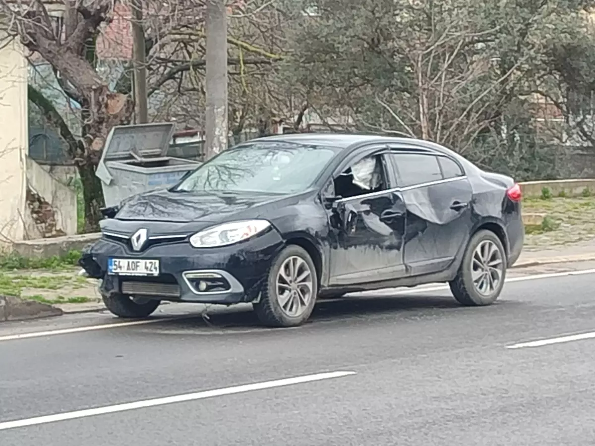 Pamukova'da Trafik Kazası: Genç Kadın Hayatını Kaybetti