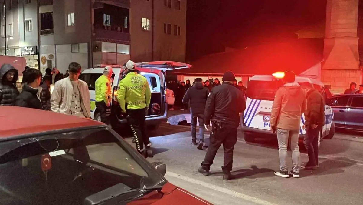 Sivas'ta Trafik Kazası: Kaynana Hayatını Kaybetti