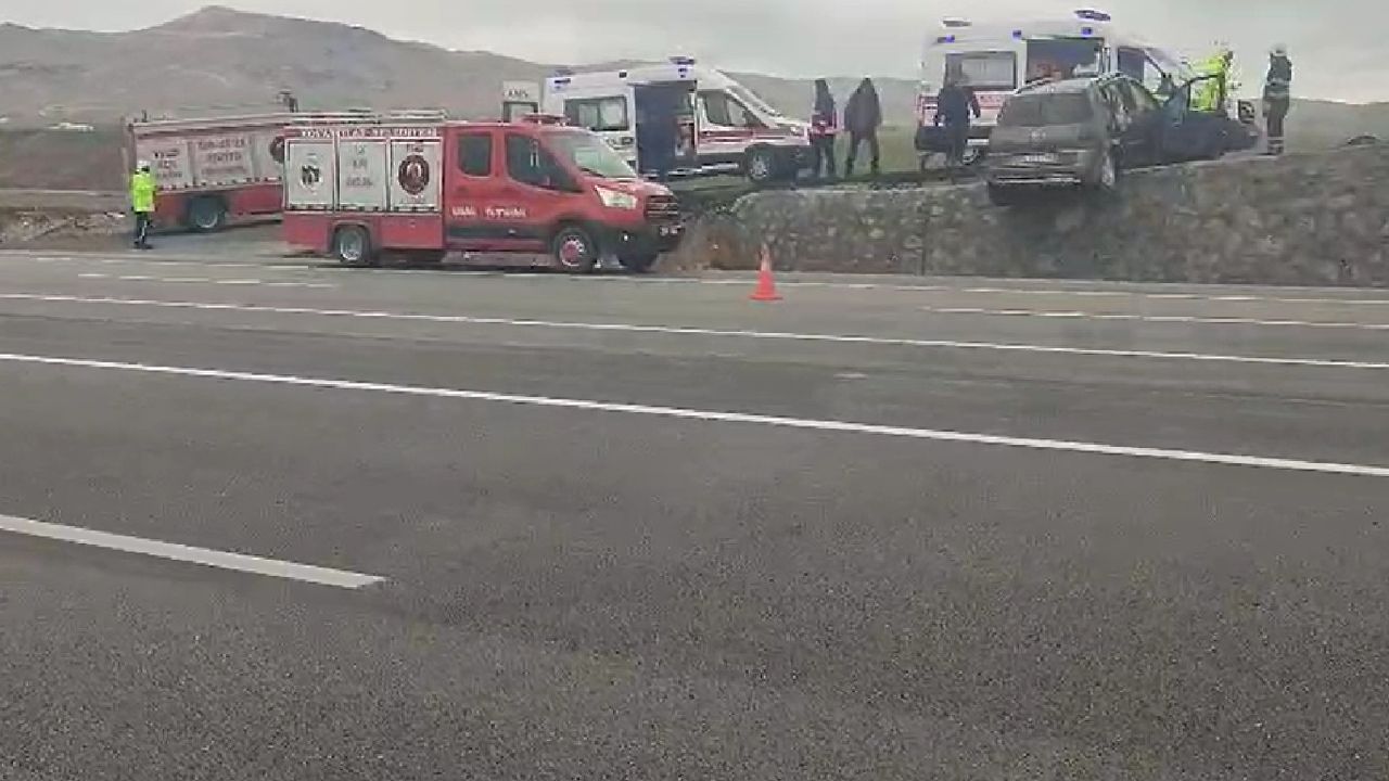 Bingöl-Elazığ kara yolunda kaza: 1 yaralı