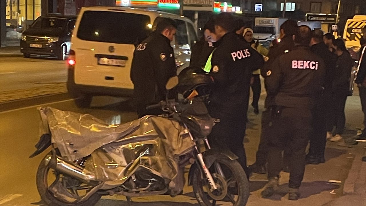 Bursa'da iki motosikletin çarpıştığı trafik kazasında 2 yaralı