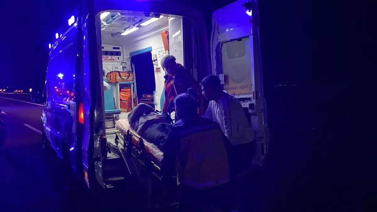 Ceyhan'da Trafik Kazası: 6 Yaralı