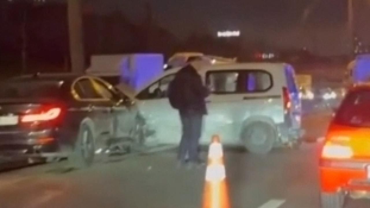 Başakşehir'de zincirleme kaza: 5 yaralı