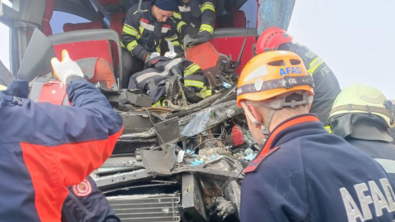 Erzurum'da iki ayrı kaza: 1 ölü, 30'un üzerinde yaralı var