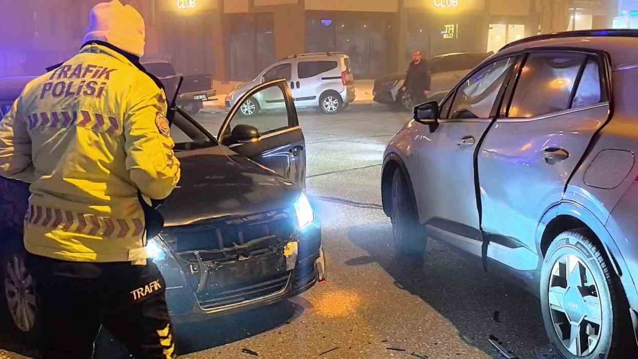 Palandöken'de trafik kazası: 1 yaralı