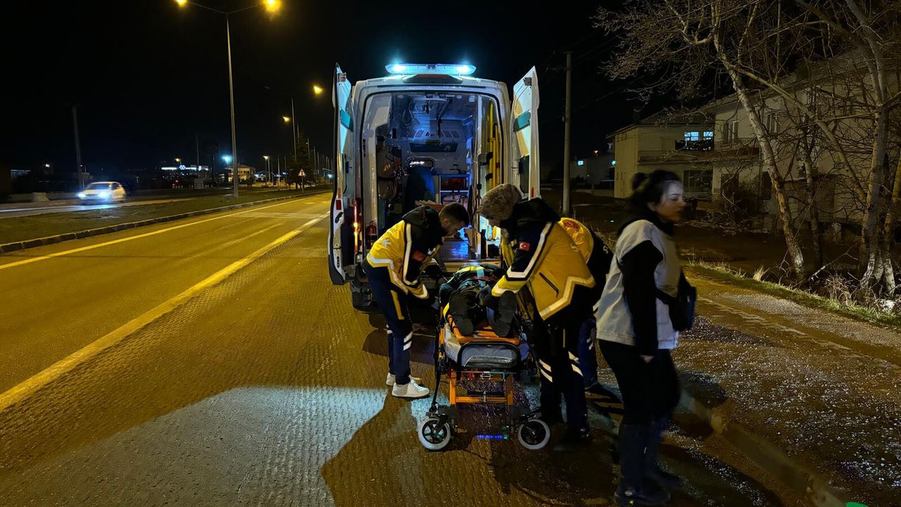 Ereğli’de Trafik Kazası – Motosikletli Kurye Yaralandı