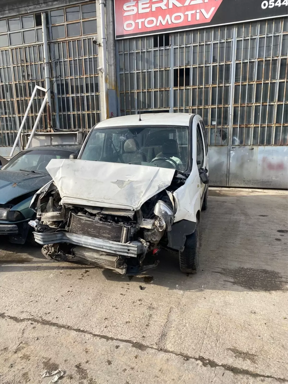 Kapaklı'da Trafik Kazası: 4 Yaralı