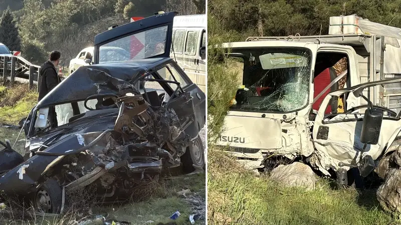 Otomobille kamyonun çarpıştığı feci kazada iki ölü dört yaralı