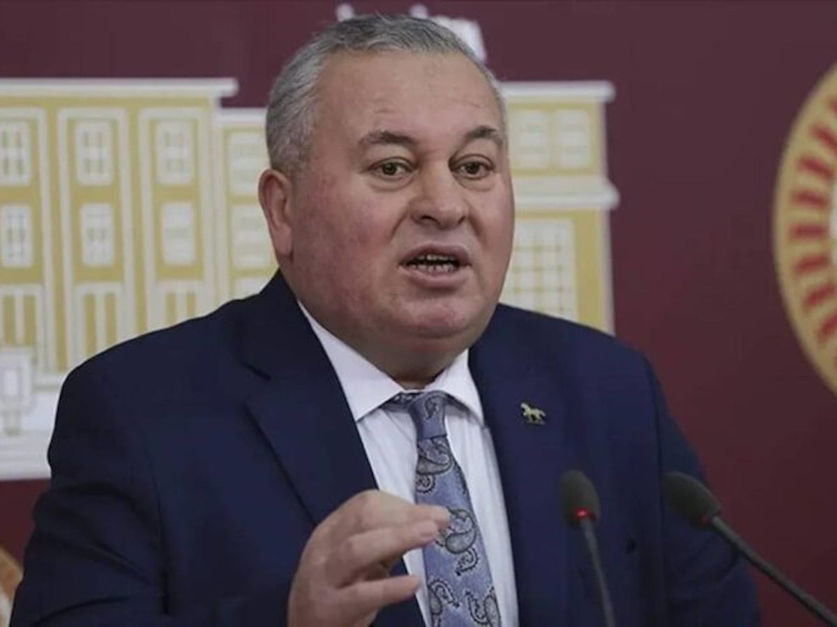 Cemal Enginyurt trafik kazası geçirdi, ölümden döndü