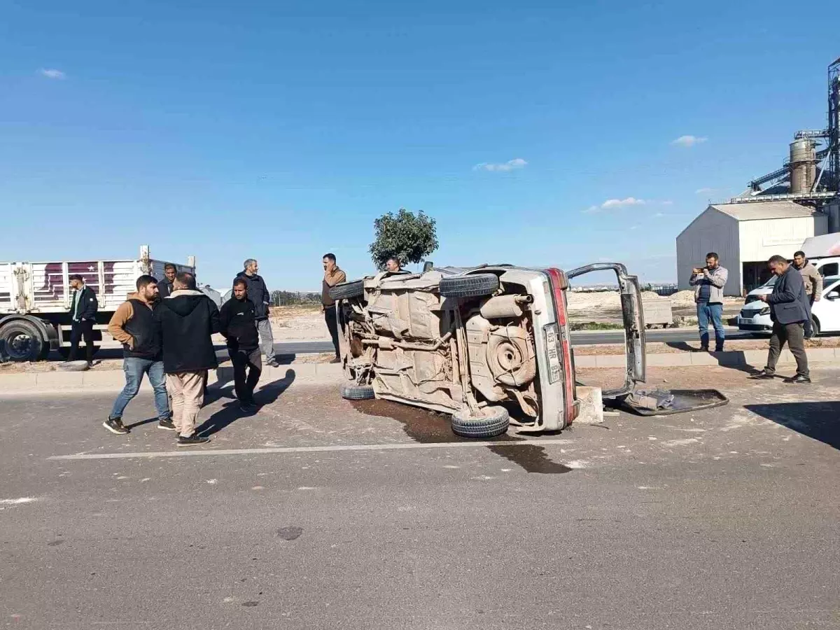 Şanlıurfa'da Trafik Kazası: 3 Yaralı