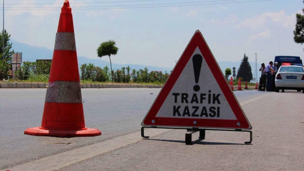 Mehmetçik ve Kaplıca’da trafik kazası: 3 kişi yaralandı