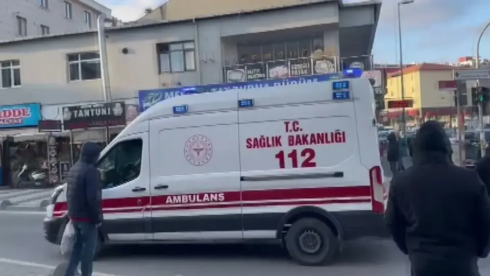 Sancaktepe Osmangazi Caddesi’nde motosiklet kazası: 2 kişi yaralandı | YEREL HABERLER