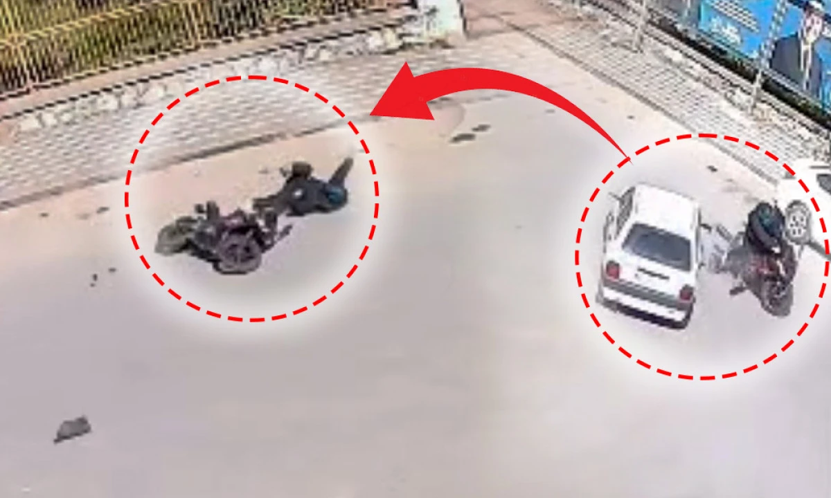 AKHİSAR’DA İLGİNÇ KAZA! SÜRÜCÜ ÖLÜMDEN DÖNDÜ