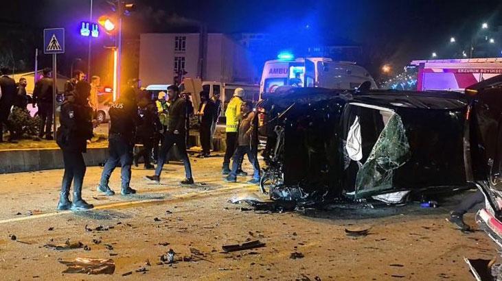 Erzurum'da korkunç kaza! Kavşak savaş alanına döndü