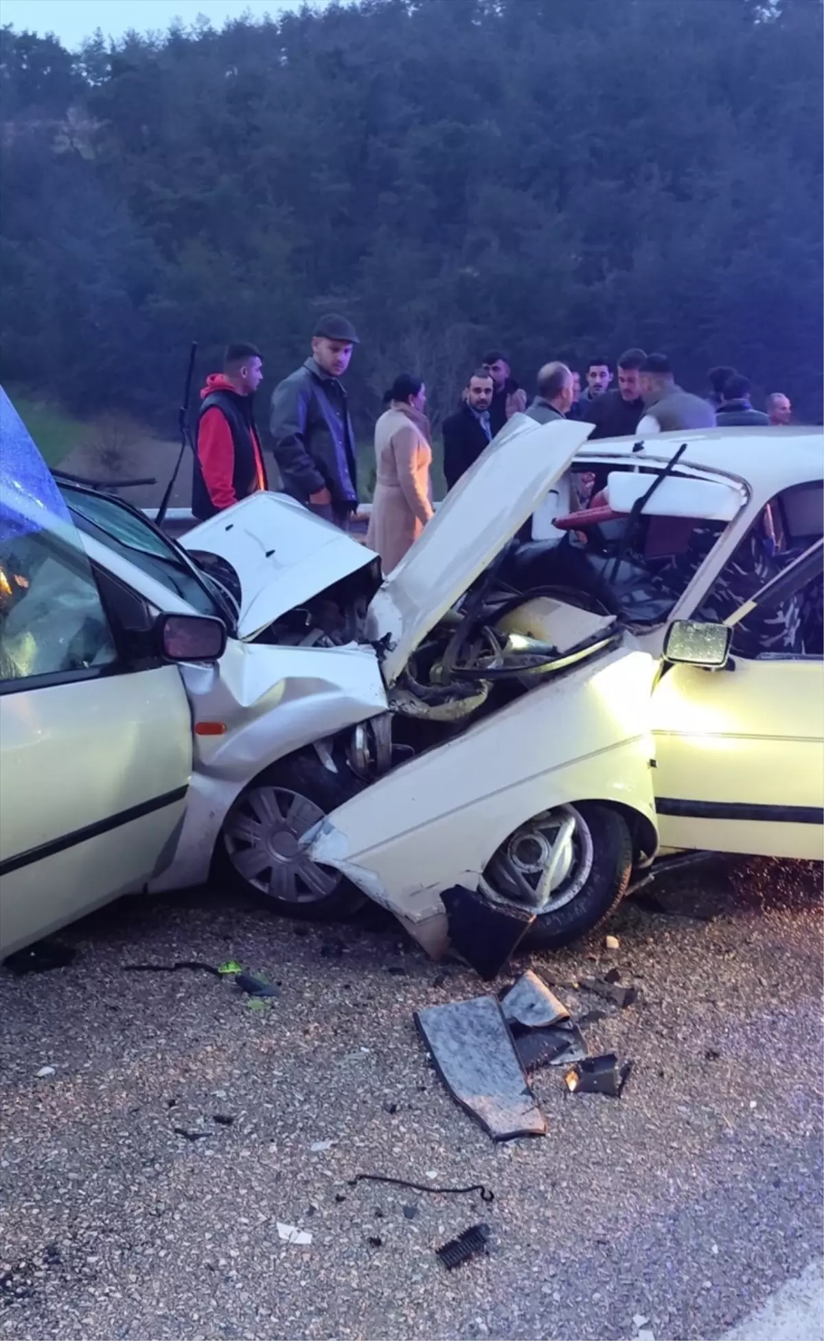 Kadirli'de Trafik Kazası: 1 Ölüm, 6 Yaralı