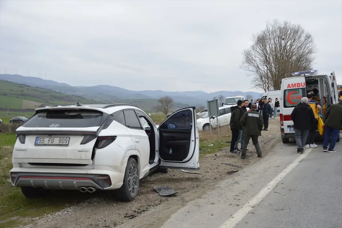 Havza'da Trafik Kazası: 5 Yaralı