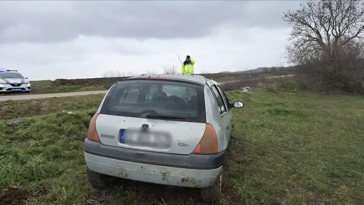 Uzunköprü'de İki Trafik Kazası: 4 Yaralı
