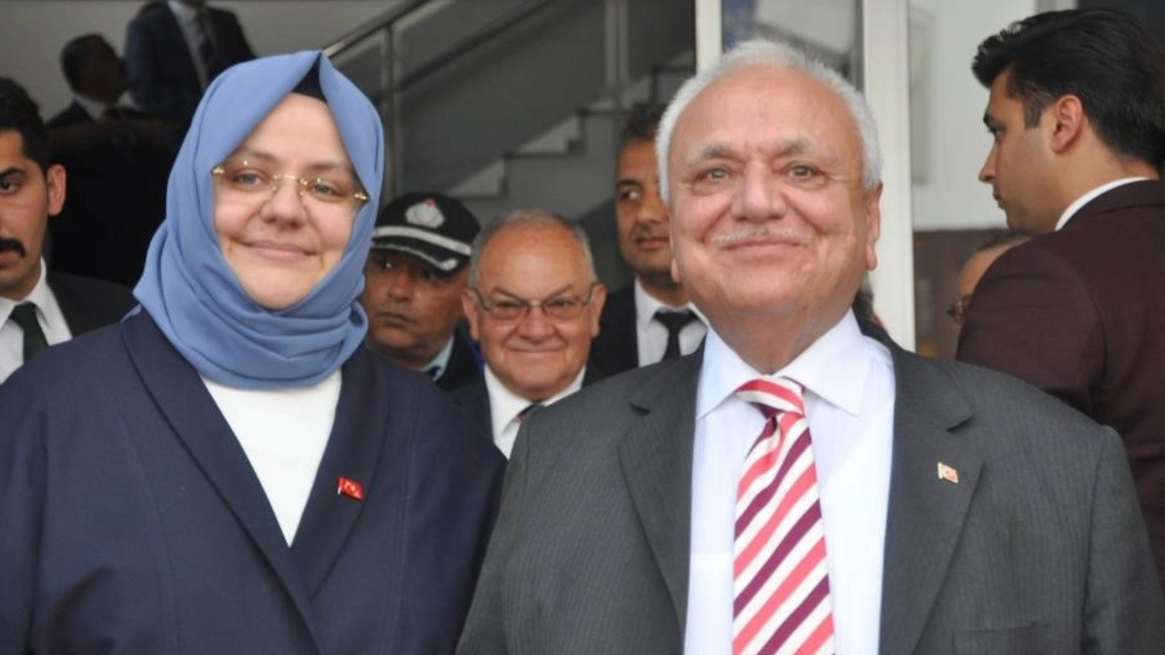 Eski bakanlar trafik kazasında yaralandı