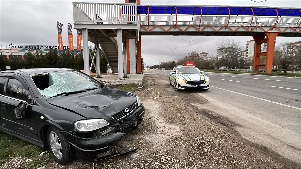 Eskişehir'de Trafik Kazası: 76 Yaşındaki Adam Hayatını Kaybetti