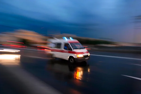 İstanbul’da Cezaevi Nakil Araçları Zincirleme Kaza Yaptı