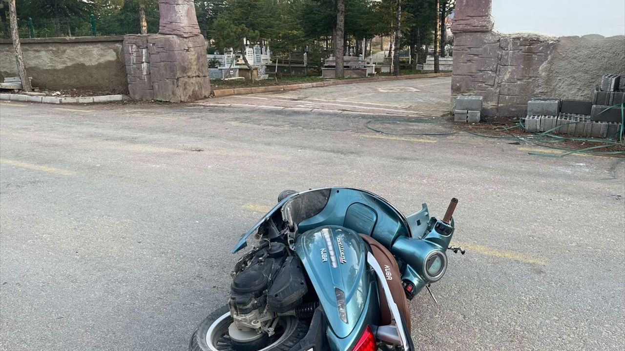 Konya'da feci trafik kazası: Motosikletle duvara çarpan 11 yaşındaki çocuk hayatını kaybetti