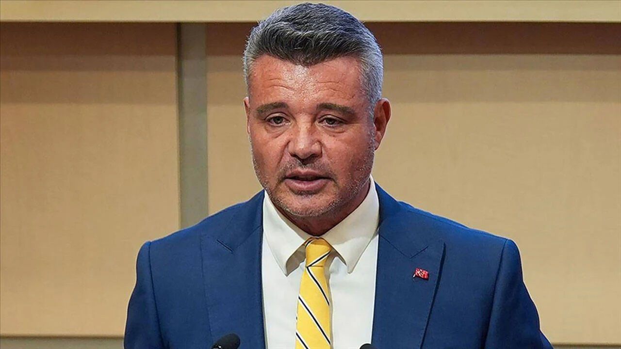 Fenerbahçe Başkanı Sadettin Saran Ataşehir'de trafik kazası geçirdi