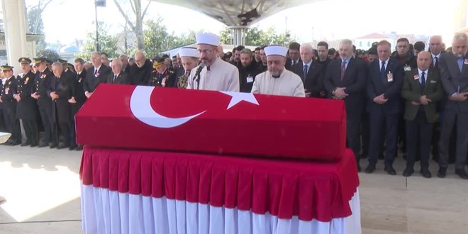 Trafik kazasında şehit olan polis son yolculuğuna uğurlandı