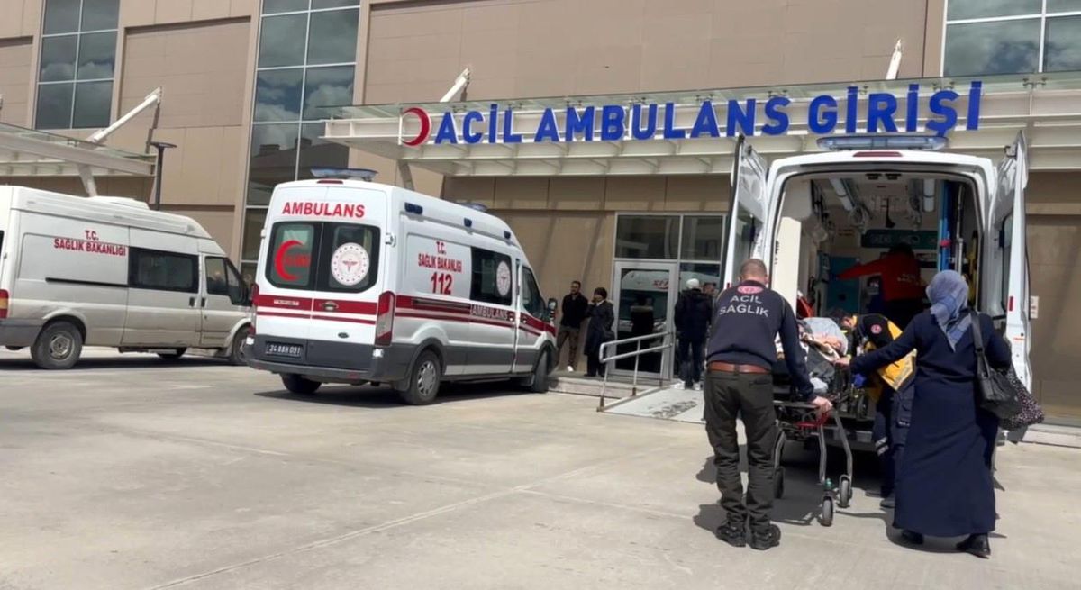 Erzincan'da Trafik Kazası: 6 Yaralı