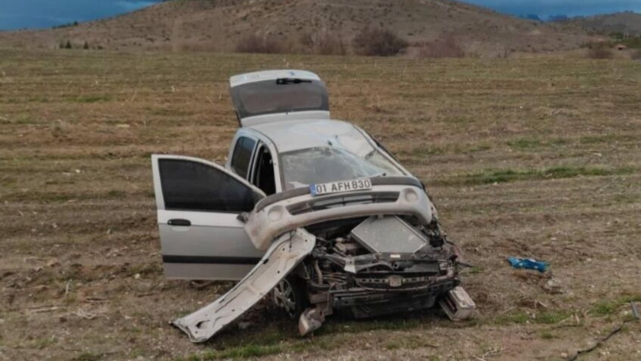 Malatya'da arabanın devrildiği trafik kazasında anne ve iki çocuğu yaralı
