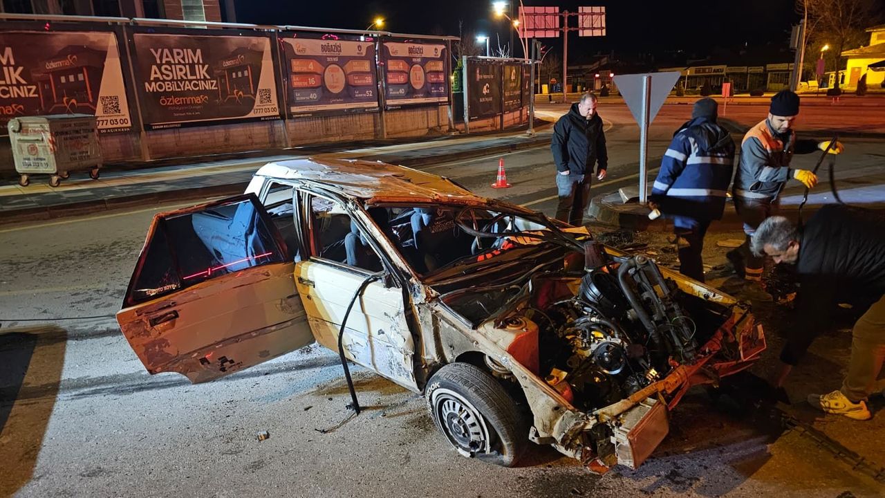 Çorum'da iki arabanın çarpıştığı trafik kazasında 1 yaralı