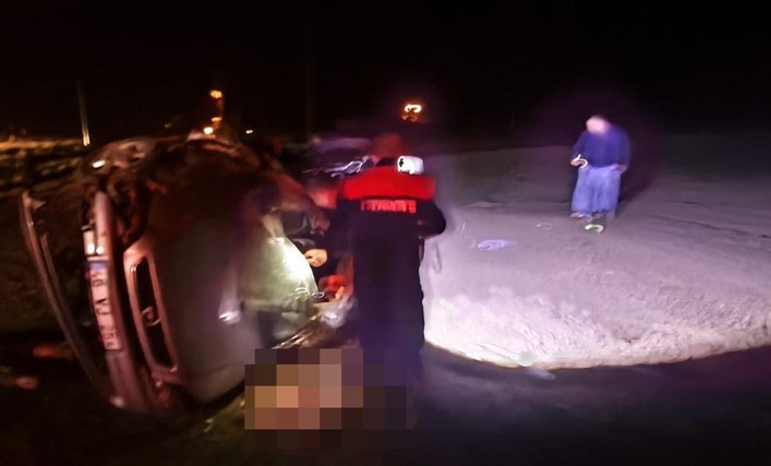 Iğdır'da feci kaza: Devrilen otomobilin sürücüsü hayatını kaybetti
