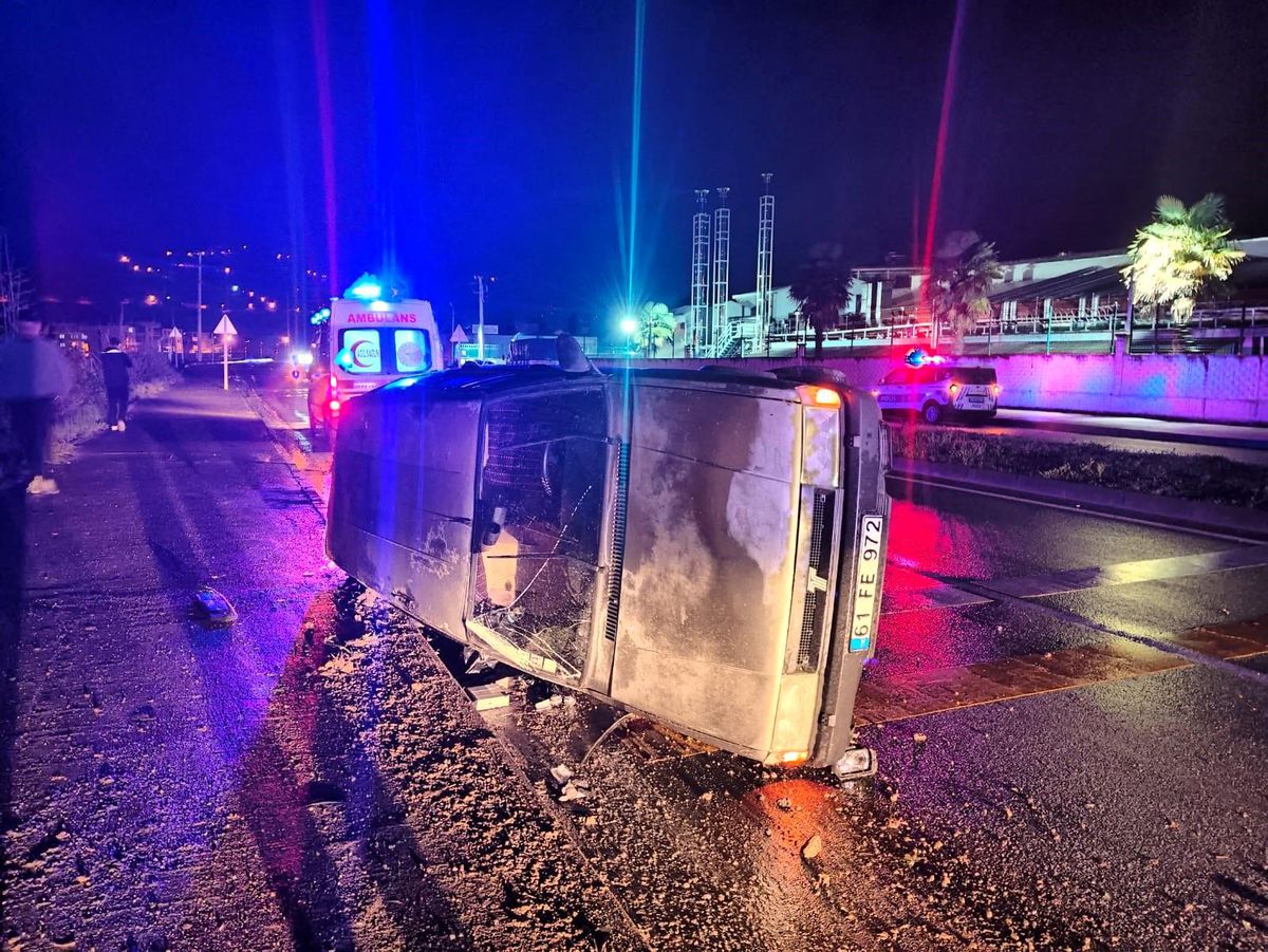 Araklı'da Trafik Kazası: 2 Yaralı