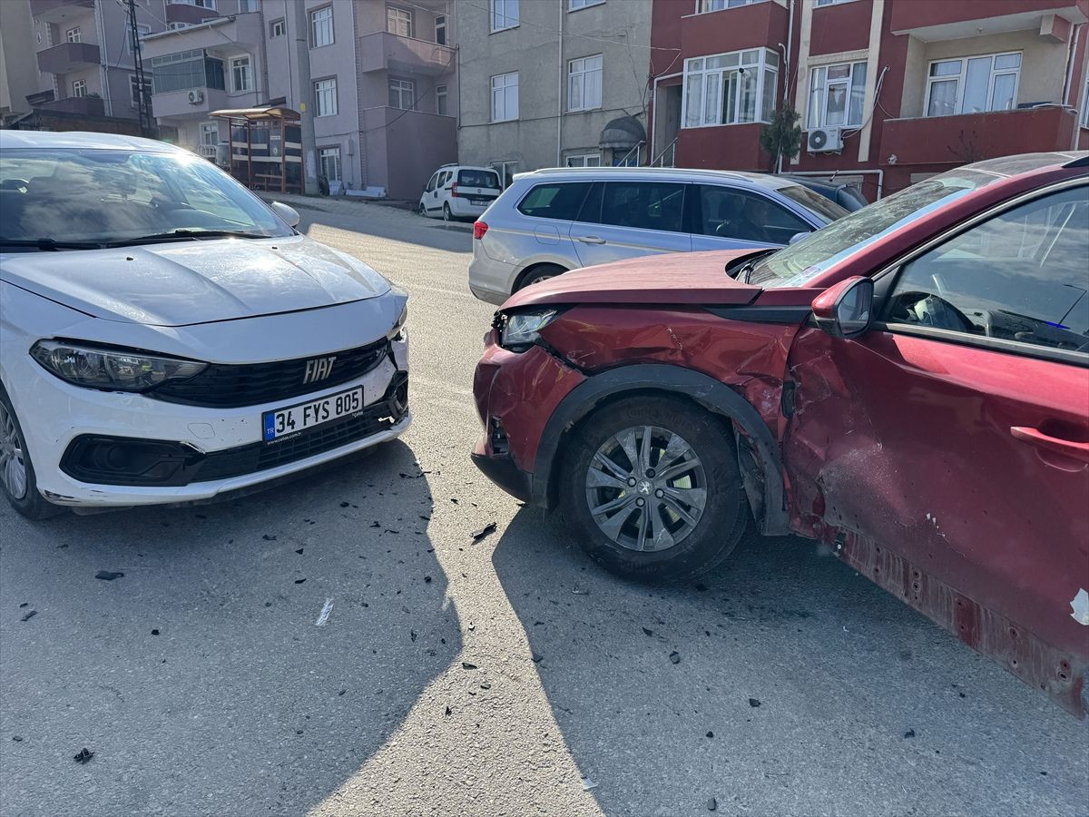 Edirne'de Zincirleme Trafik Kazası: 1 Yaralı